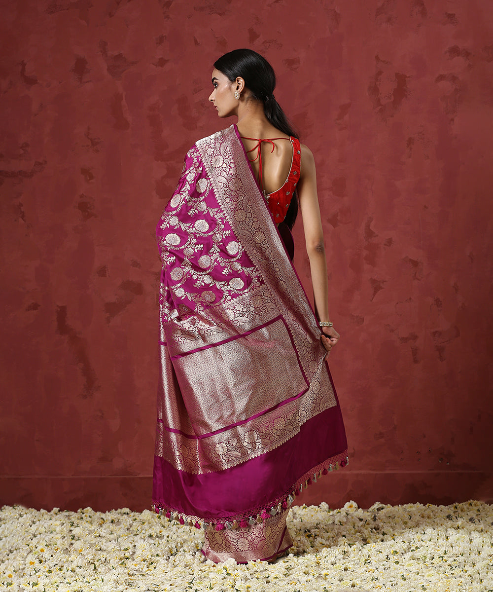 Handloom_Purple_Pure_Katan_Silk_Banarasi_Saree_with_Kadhwa_Jaal_WeaverStory_03