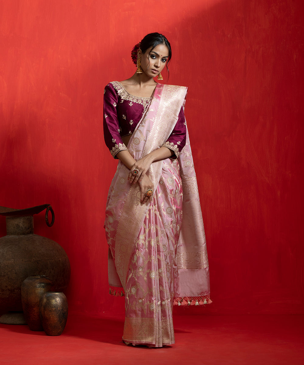 Handloom_Blush_Pink_Pure_Katan_Silk_Banarasi_Saree_With_Kadhwa_Jaal_WeaverStory_02