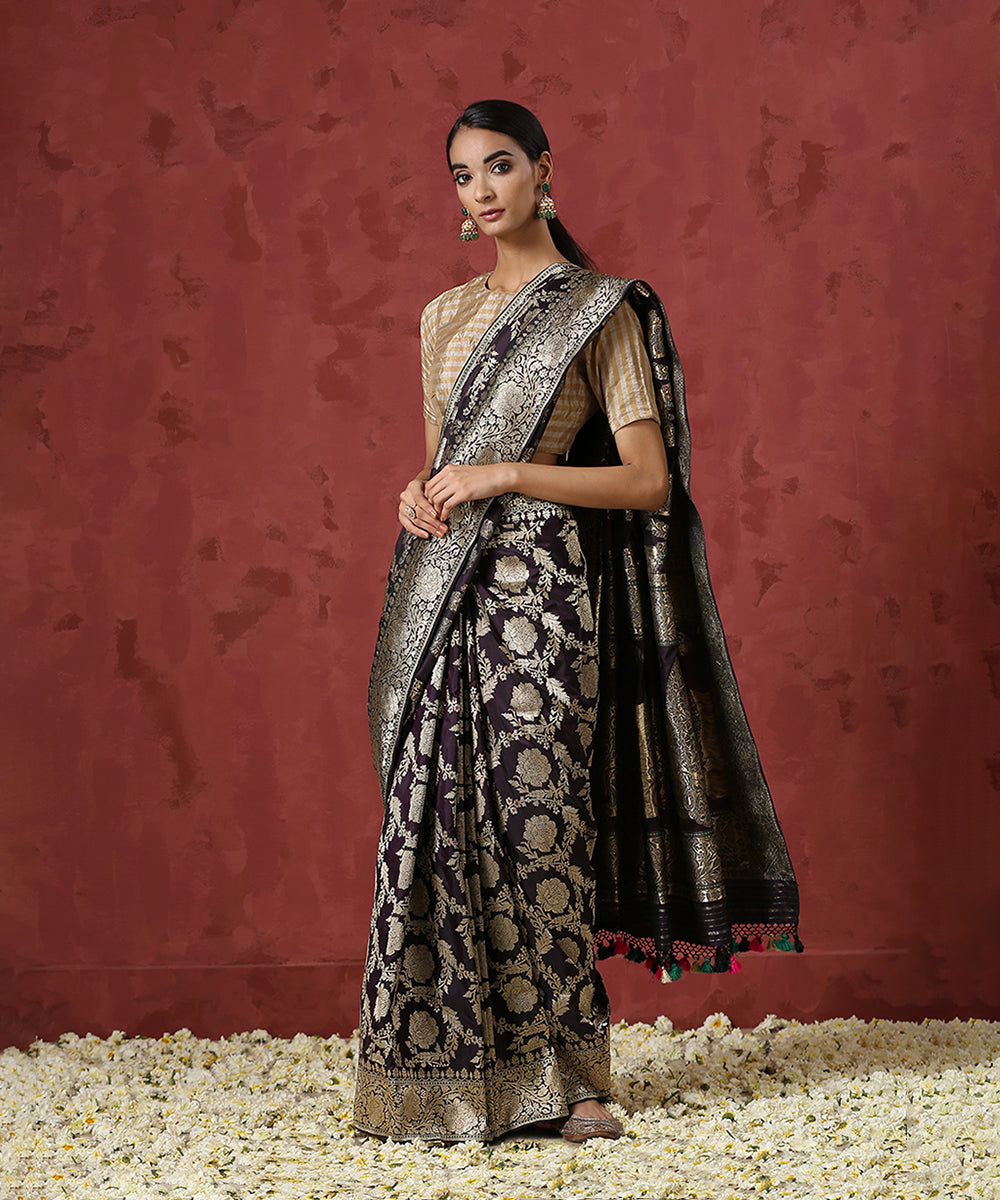 Dark_Purple_Handloom_Pure_Katan_Silk_Banarasi_Saree_with_Intricate_Jaal_WeaverStory_02