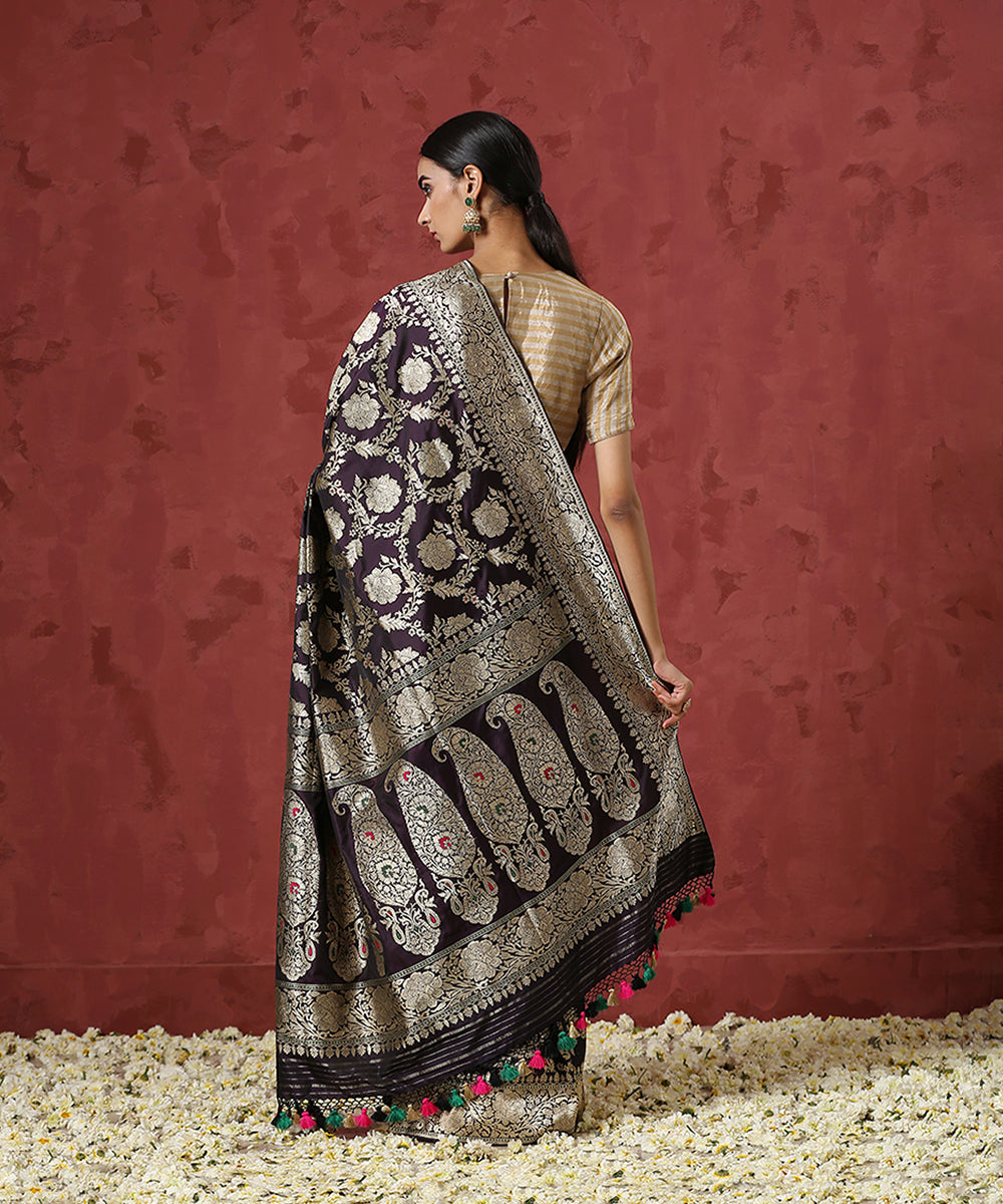 Dark_Purple_Handloom_Pure_Katan_Silk_Banarasi_Saree_with_Intricate_Jaal_WeaverStory_03