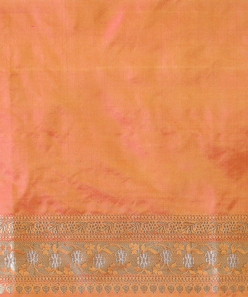 Handloom_Peach_and_Pink_Pure_Katan_Silk_Banarasi_Saree_With_Pink_Selvedge_WeaverStory_05