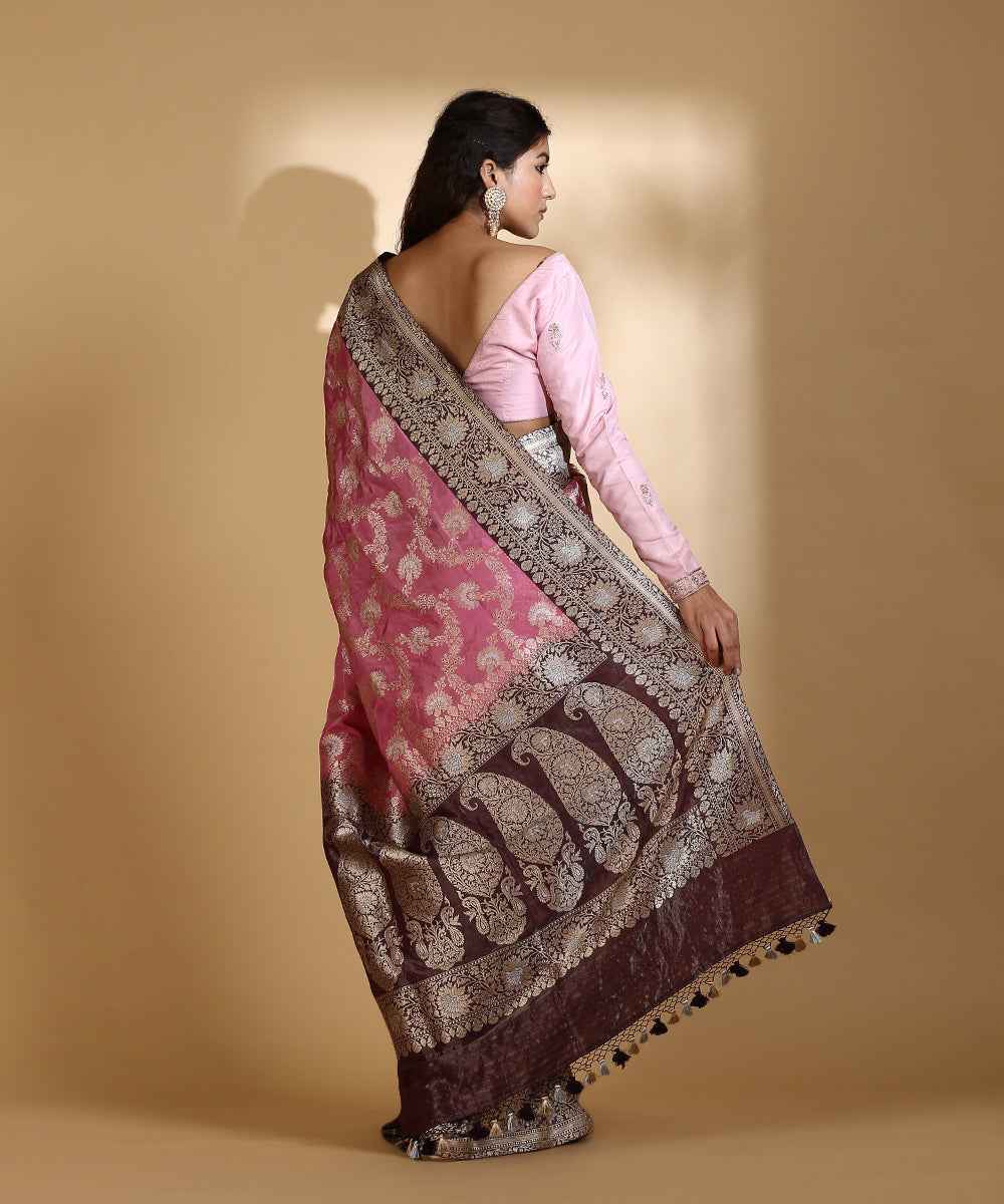 Baby_Pink_Handloom_Pure_Silk_Tissue_Banarasi_Saree_With_Wine_Floral_Border_WeaverStory_03