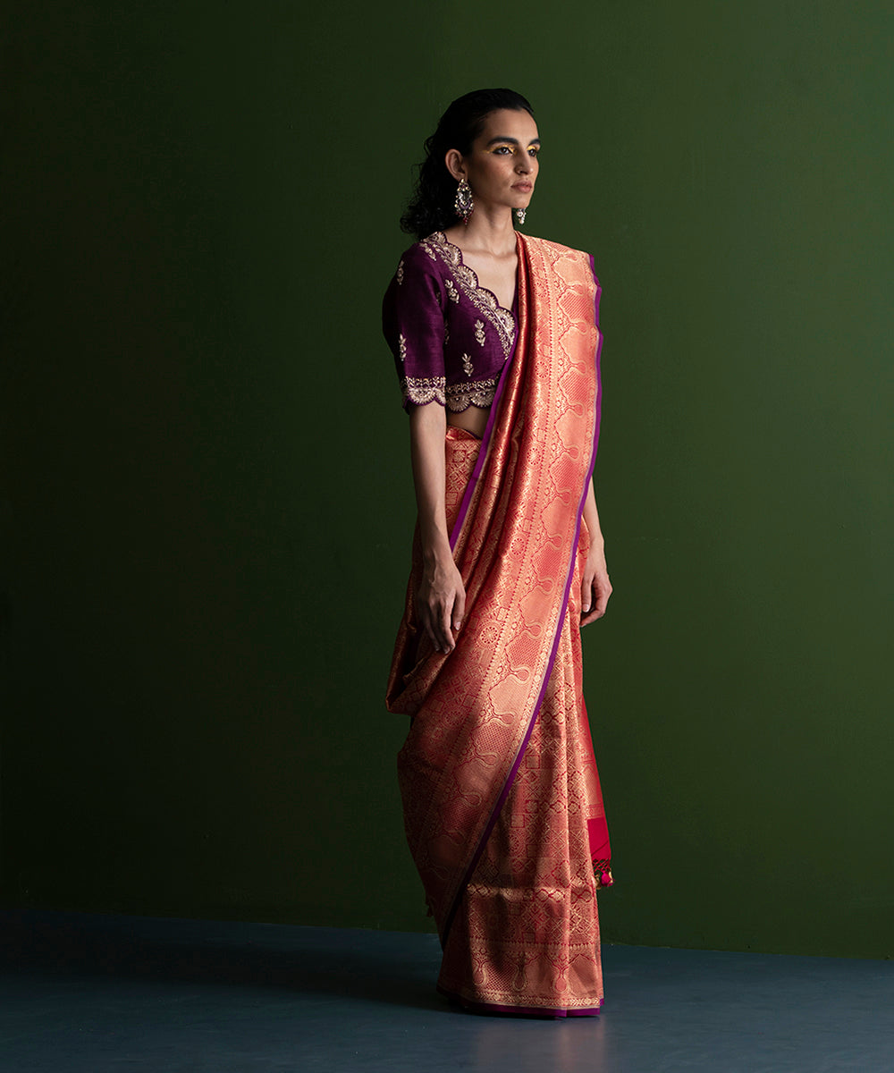 Red_Handloom_Kimkhab_Pure_Katan_Silk_Banarasi_Saree_With_Purple_Selvedge_WeaverStory_02