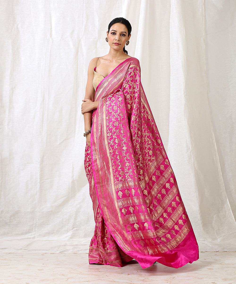 Handloom_Hot_Pink_Pure_Katan_Silk_Tanchoi_Banarasi_Saree_With_Peacock_Woven_Jaal_WeaverStory_02