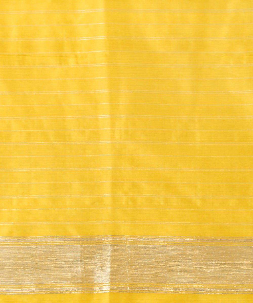 Yellow_Handloom_Pure_Katan_Silk_Patola_Saree_With_Zari_Border_WeaverStory_05