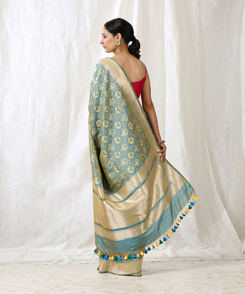 Handloom_Green_Pure_Katan_Silk_Patola_Saree_With_Cutwork_Weave_WeaverStory_03