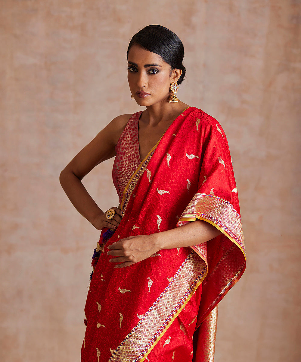 Handloom_Red_Pure_Katan_Silk_Tanchoi_Banarasi_Saree_With_Woven_Birds_Motifs_WeaverStory_01