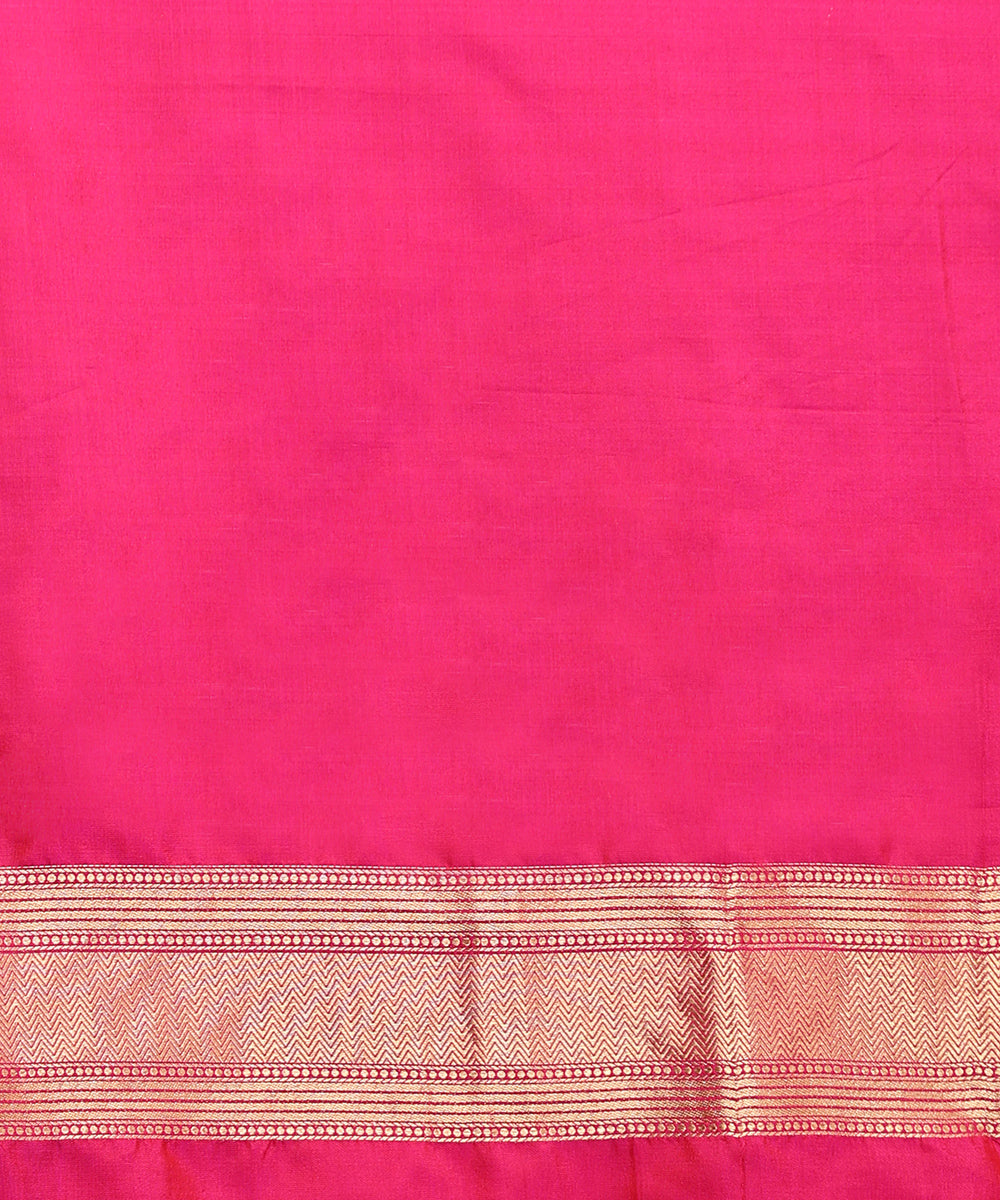 Handloom_Magenta_Pure_Katan_Silk_Kimkhab_Banarasi_Saree_With_Zari_Tanchoi_WeaverStory_05