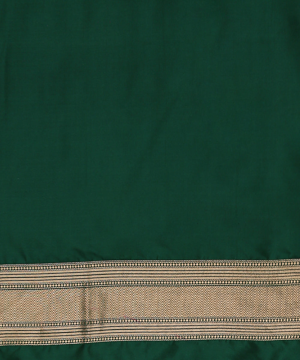 Handloom_Dark_Green_Pure_Katan_Silk_Tanchoi_Banarasi_Saree_With_Zari_WeaverStory_05