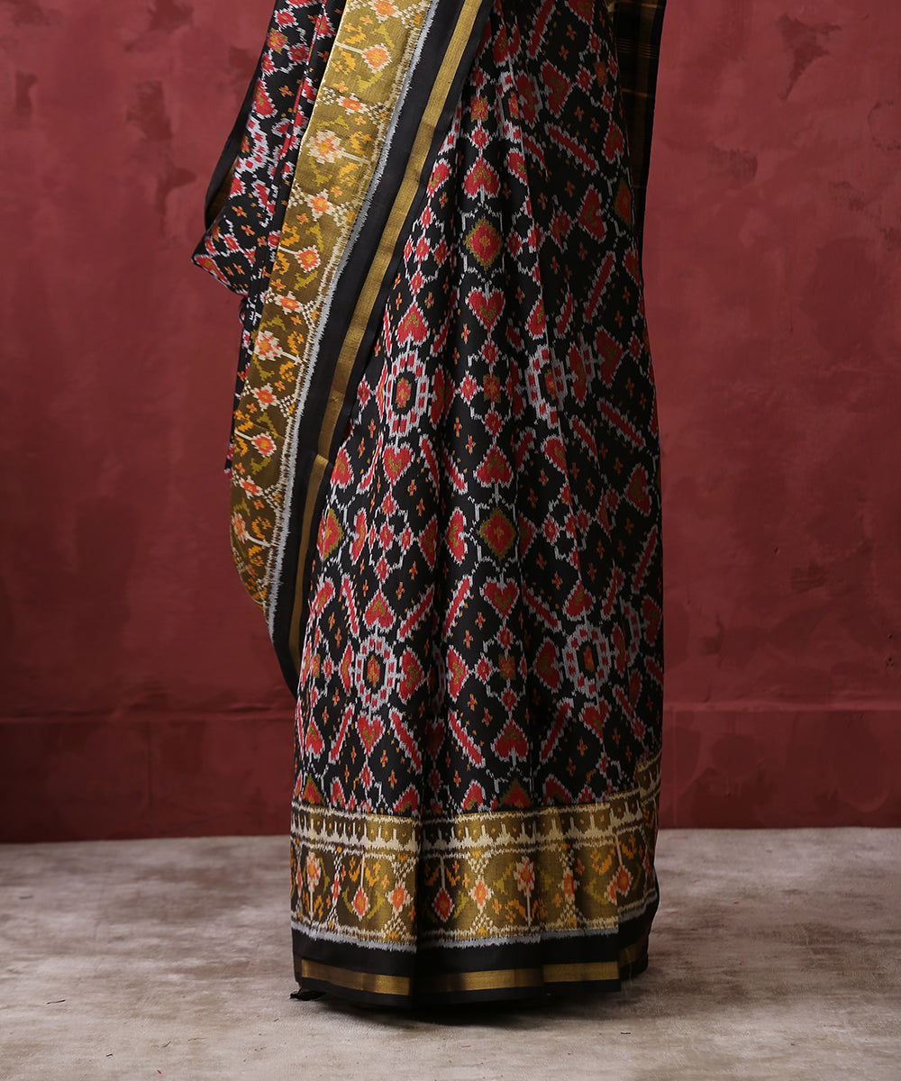 Black_Handloom_Mulberry_Silk_Patola_Saree_With_Gold_Tissue_Border_WeaverStory_04