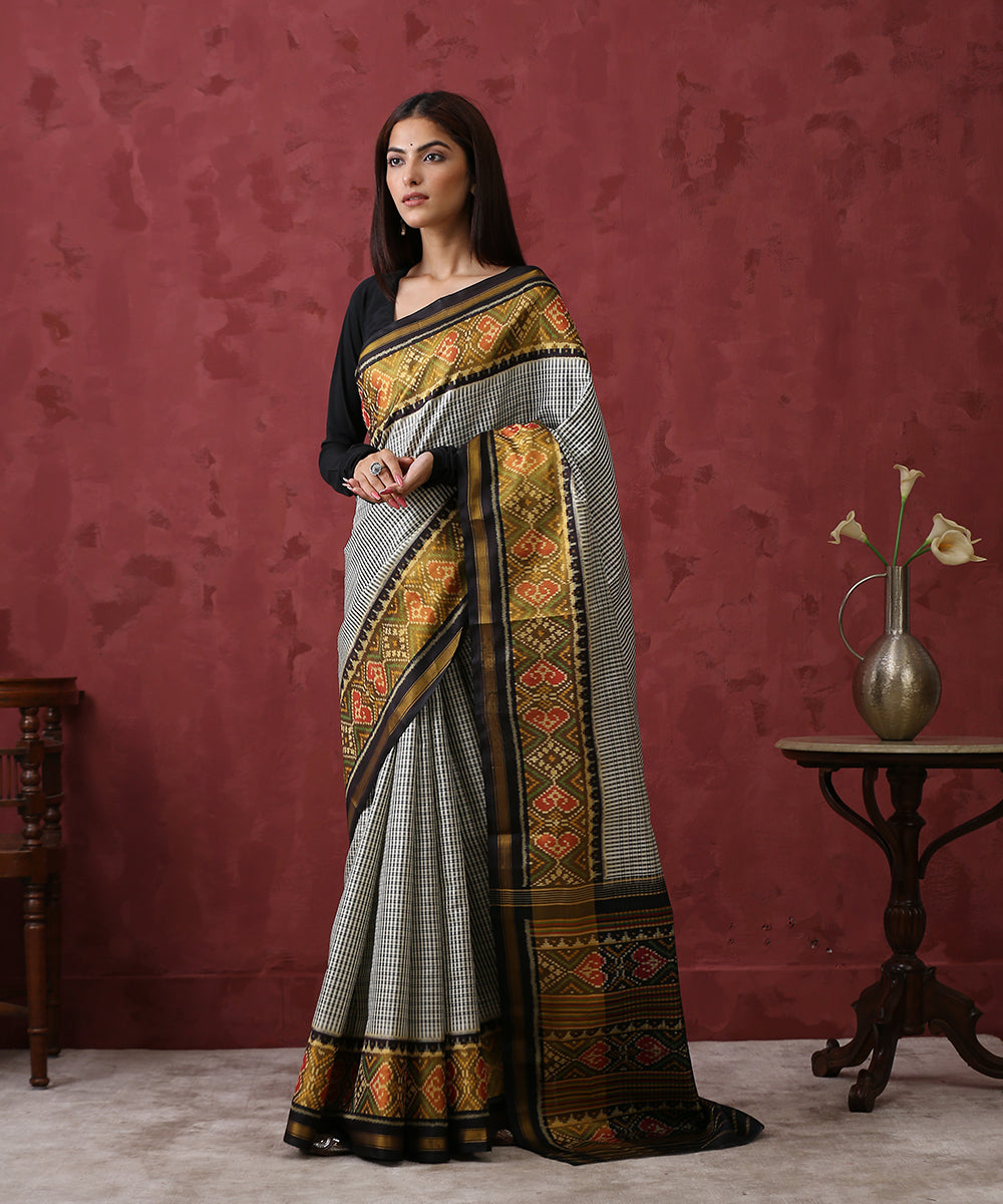 Black_And_White_Handloom_Check_Mulberry_Silk_Patola_Saree_WeaverStory_02