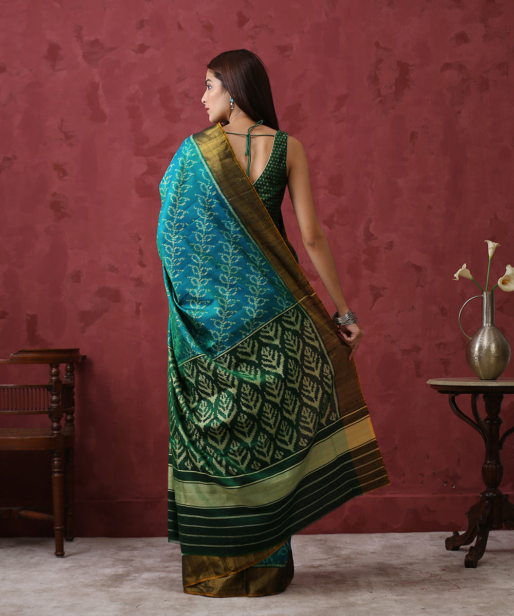 Handloom_Peacock_Green_Raw_Silk_Patola_Saree_with_Green_Pallu_WeaverStory_03