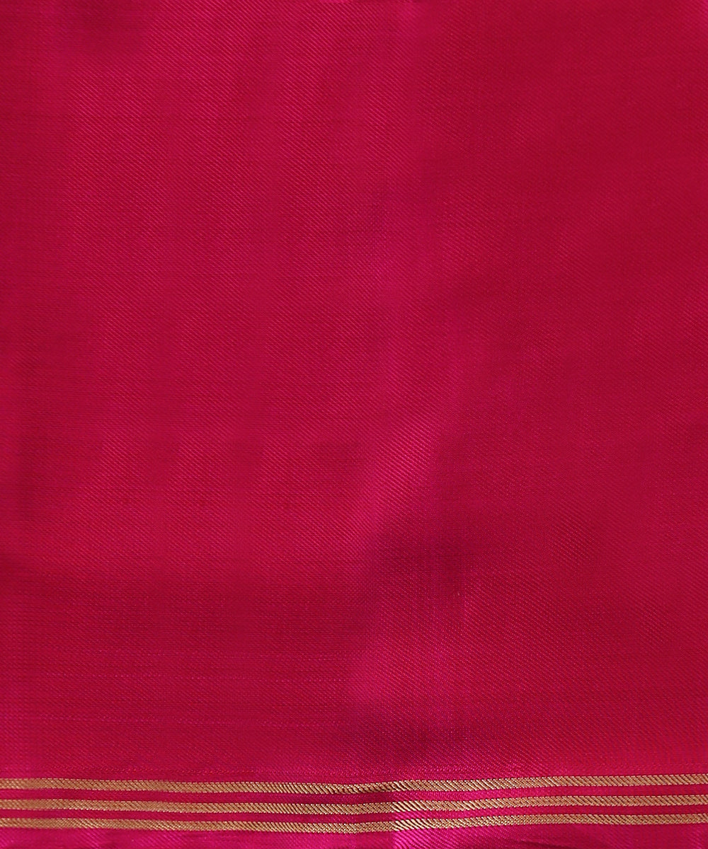 Handloom_Peach_Chevron_Mulberry_Silk_Patola_Saree_With_Pink_Border_WeaverStory_05