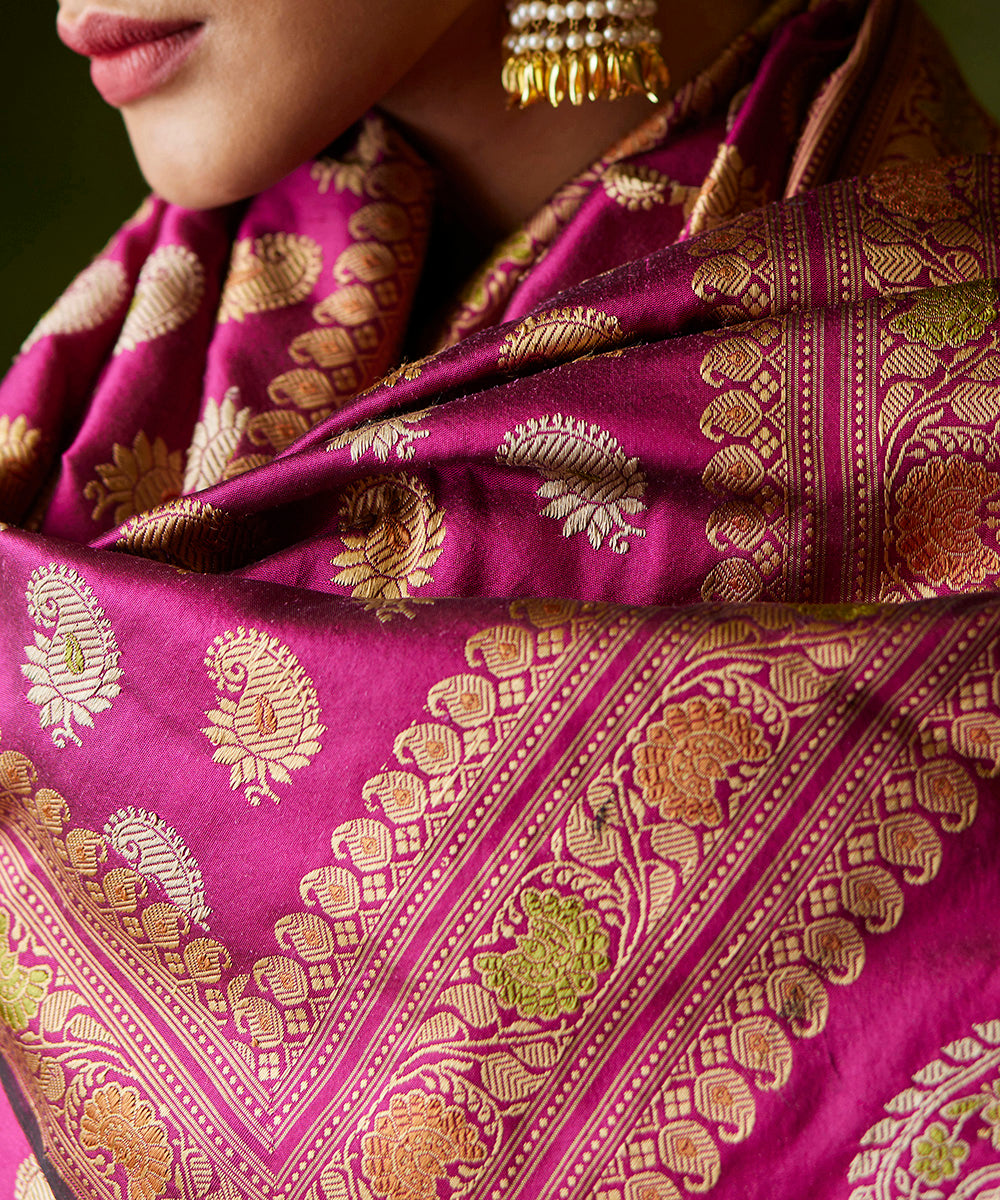 Handloom_Magenta_Pure_Malda_Silk_Banarasi_Baluchari_Saree_With_Ambi_Booti_WeaverStory_05