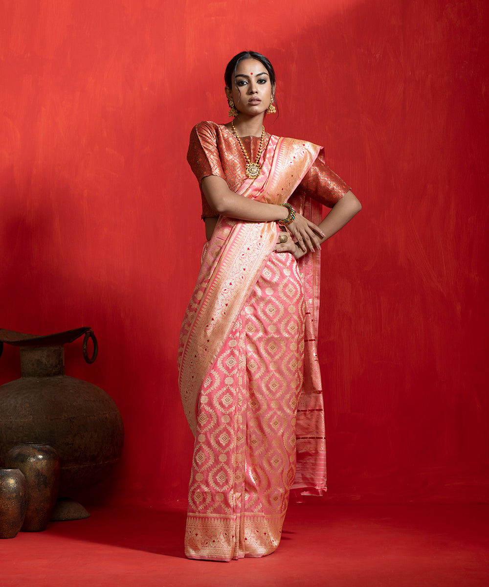 Peach_Handloom_Pure_Katan_Silk_Banarasi_Saree_With_Kadhwa_Jaal_WeaverStory_02