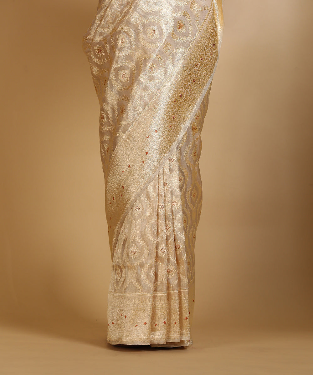 Handloom_Golden_Pure_Silk_Tissue_Banarasi_Saree_With_Kadhwa_Jaal_WeaverStory_04