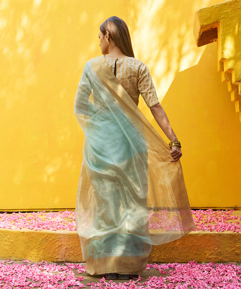 Handloom_Plain_Ice_Blue_Pure_Chanderi_Saree_With_Golden_Border_WeaverStory_03