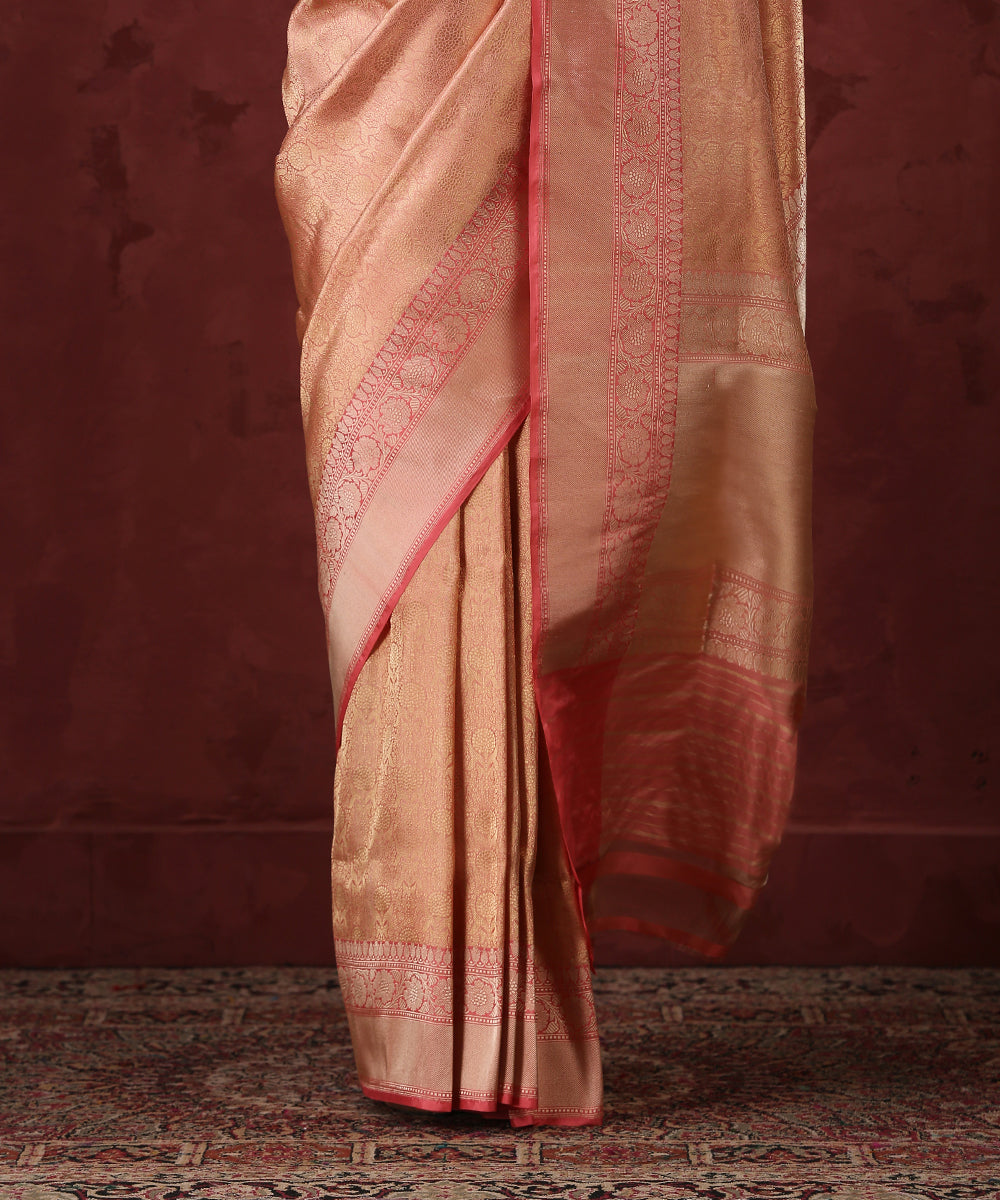 Handloom_Peach_Pure_Katan_Silk_Banarasi_Kimkhab_Saree_With_Pink_border_WeaverStory_04