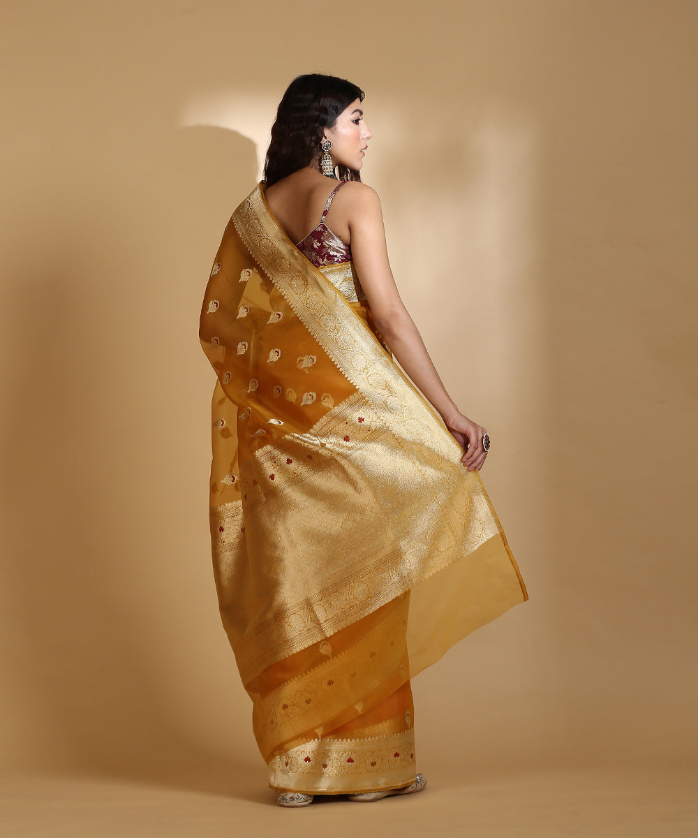 Handloom_Mustard_Kora_Silk_Banarasi_Saree_With_Meenakari_Kadhwa_Booti_WeaverStory_03