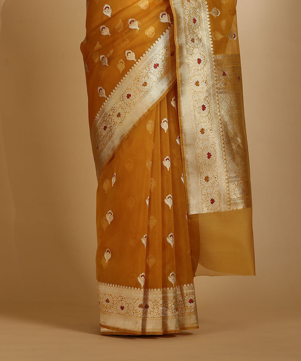 Handloom_Mustard_Kora_Silk_Banarasi_Saree_With_Meenakari_Kadhwa_Booti_WeaverStory_04
