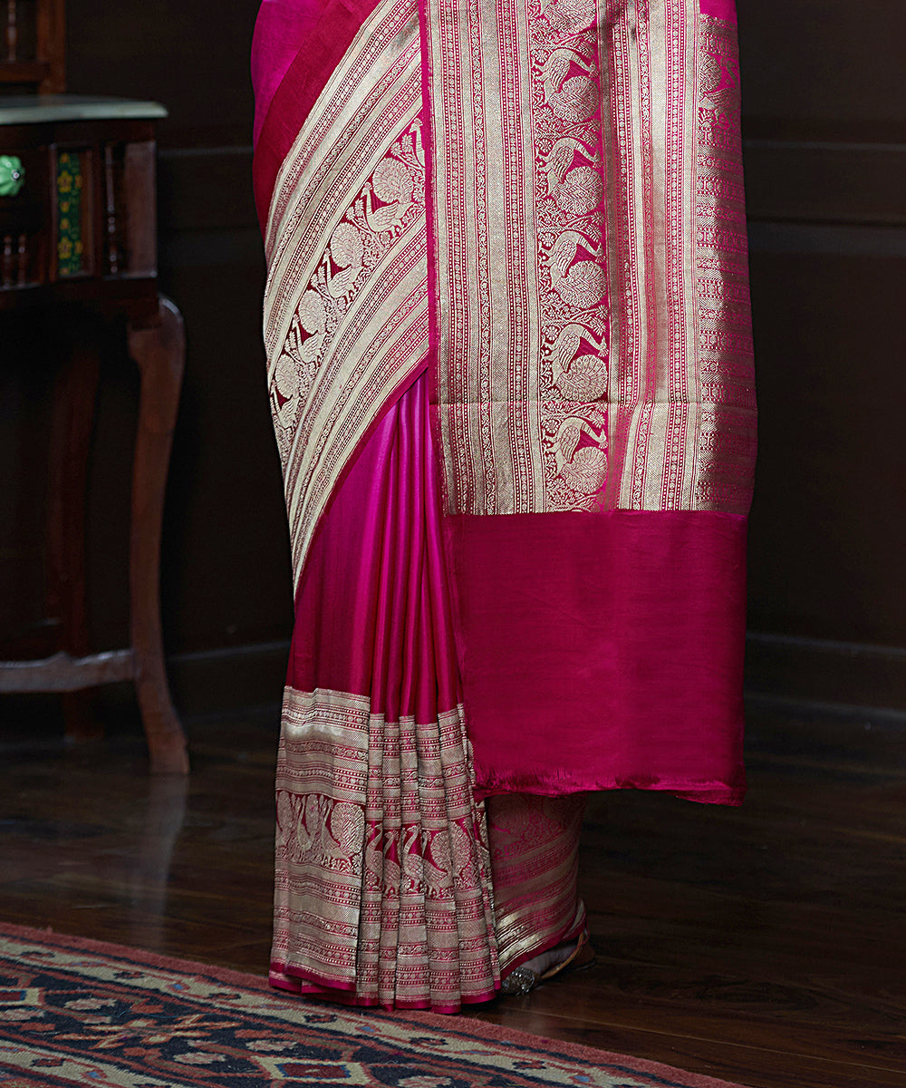 Handloom_Pink_Gajji_Silk_Banarasi_Saree_With_Broad_Kadhwa_Border_WeaverStory_04