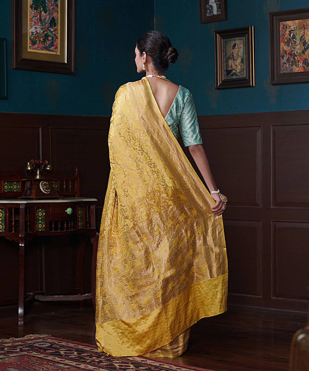 Handloom_Yellow_Gajji_Silk_Shikargah_Banarasi_Saree_With_Tanchoi_Weave_WeaverStory_03