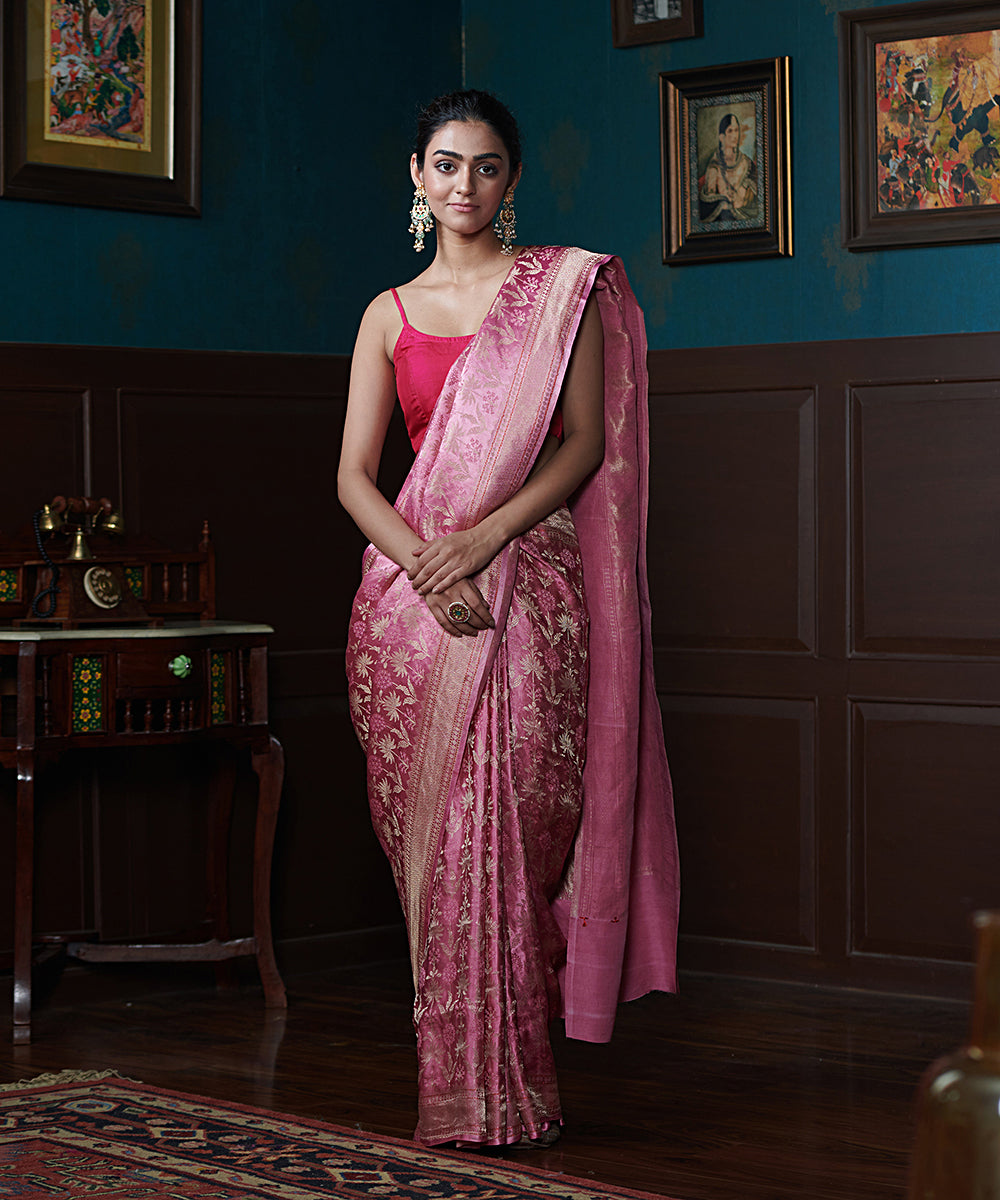 Handloom_Light_Pink_Gajji_Silk_Tanchoi_Banarasi_Saree_With_Floral_Jaal_WeaverStory_02