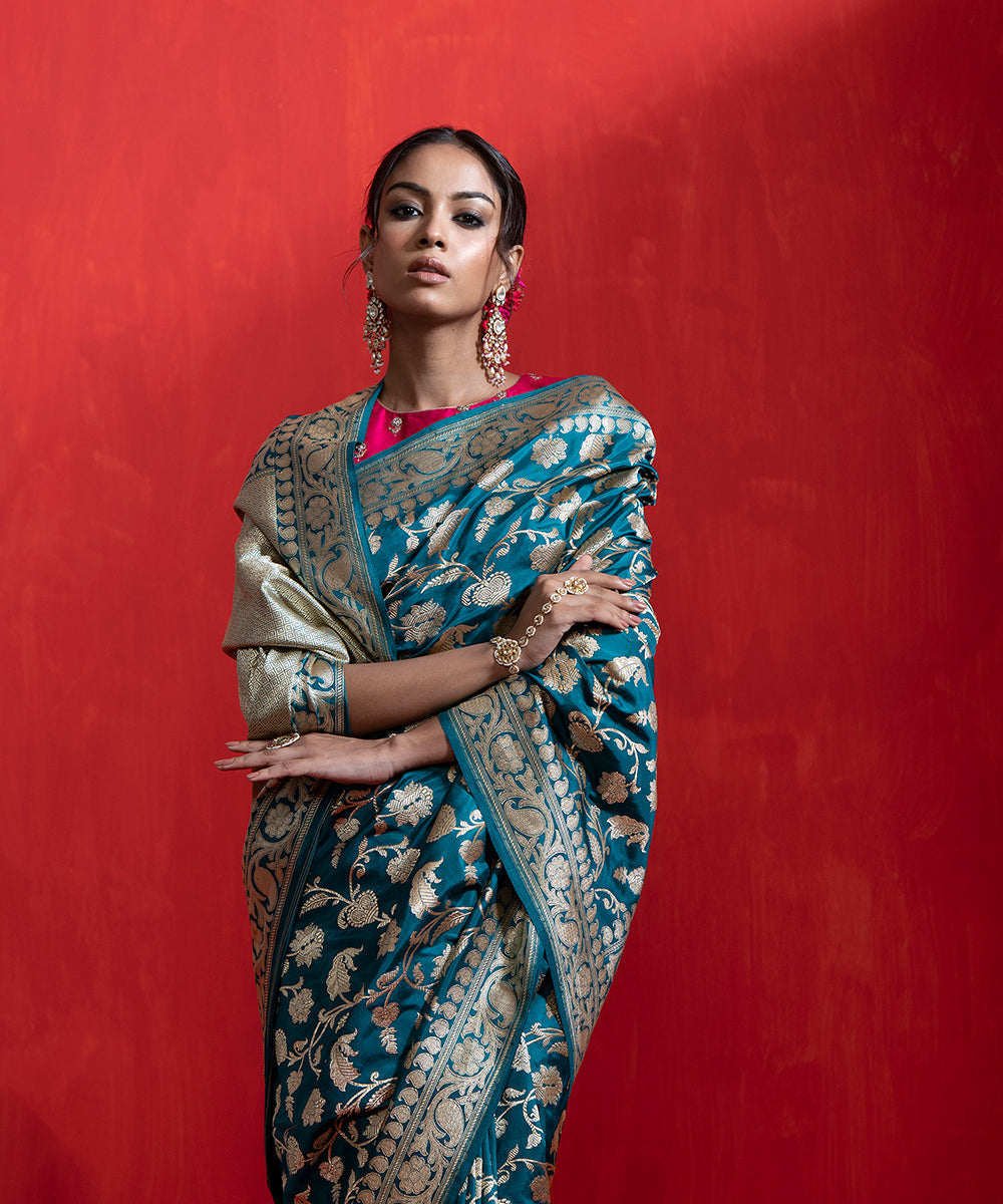 Green_Handloom_Pure_Katan_Silk_Banarasi_Saree_With_Tested_Zari_And_Taj_Jangla_Design_WeaverStory_01