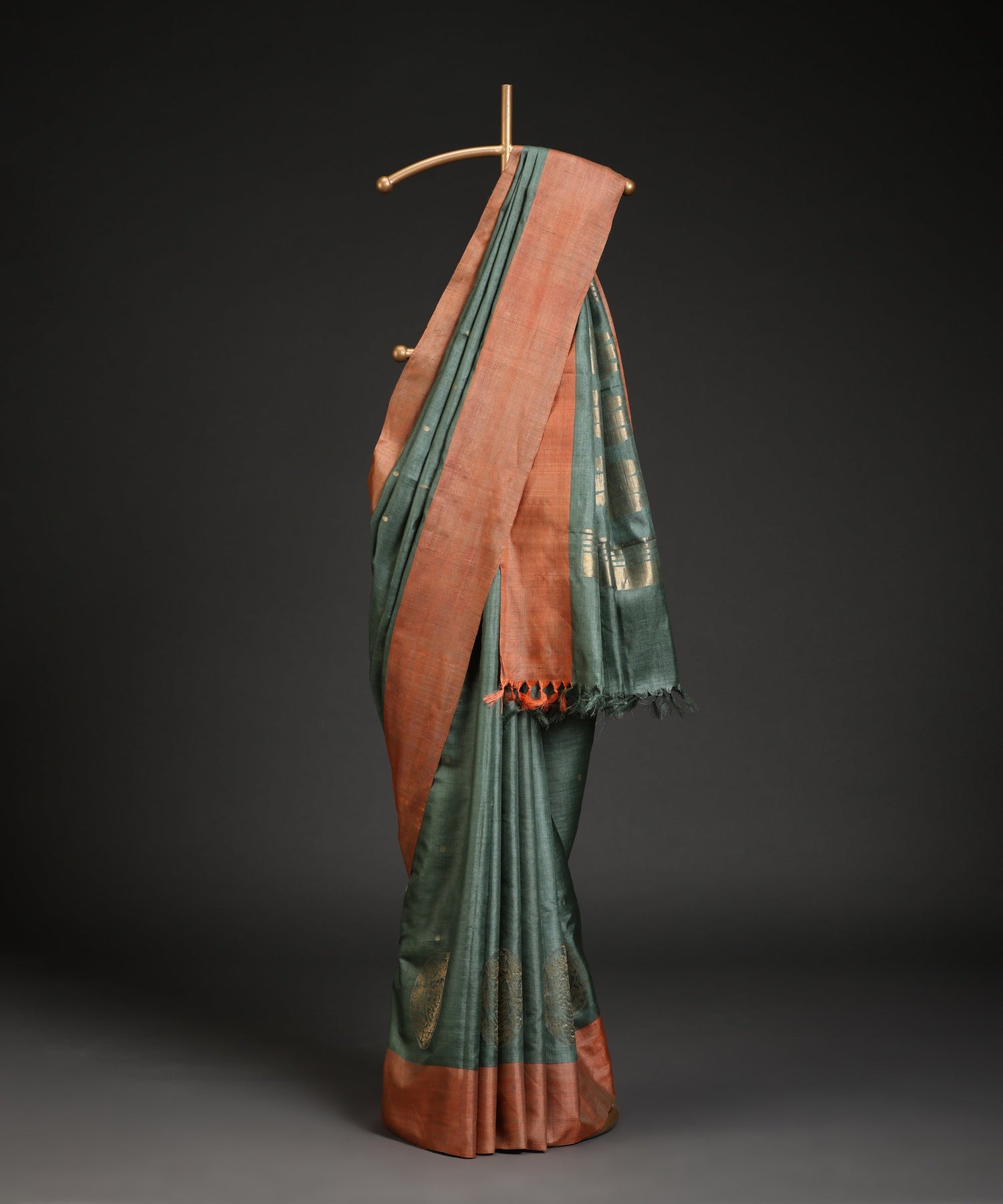 Sage_Green_Handloom_Pure_Kosa_Silk_Saree_With_Round_Peacock_Motif_Rust_Border_WeaverStory_01