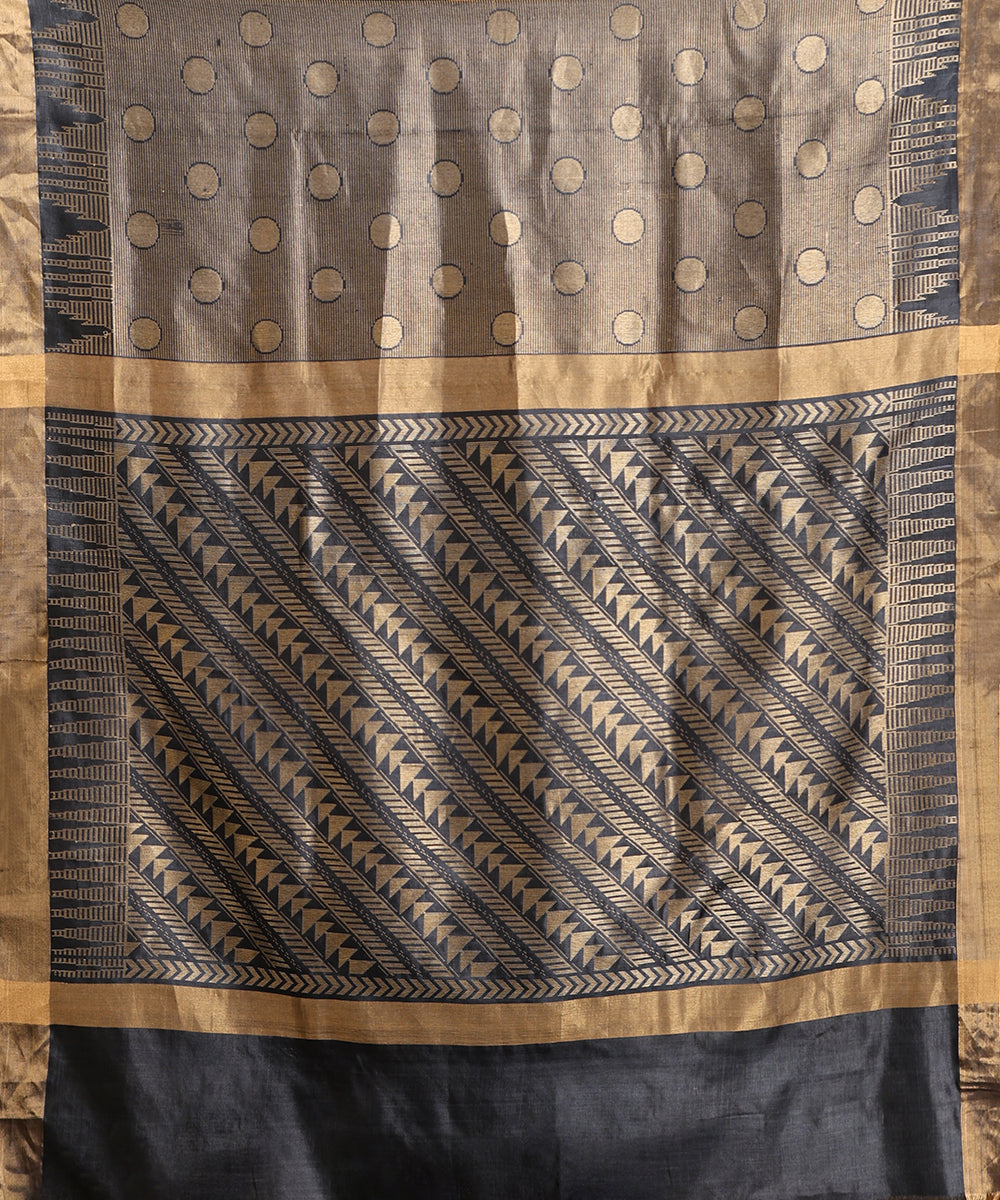 Navy_Blue_Handloom_Pure_Kosa_Silk_Saree_With_Booti_And_Golden_Border_WeaverStory_05