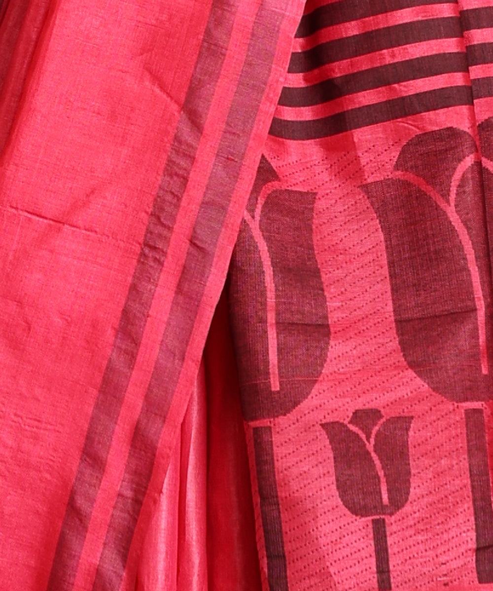 Handloom_Pink_Pure_Kosa_Silk_Saree_With_Lotus_Motifs_On_Pallu_WeaverStory_04