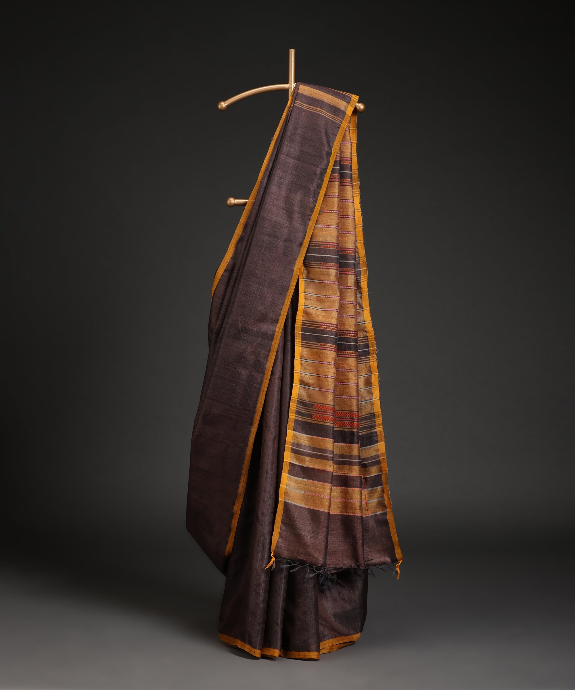 Handloom_Coke_Brown_Kosa_Silk_Saree_With_Kantha_Stitch_WeaverStory_01
