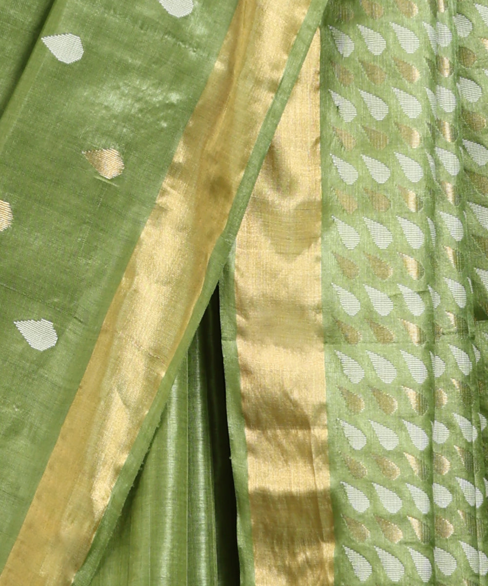 Handloom_Parrot_Green_Kosa_Silk_Saree_With_All_Over_Sona_Rupa_Booti_WeaverStory_04