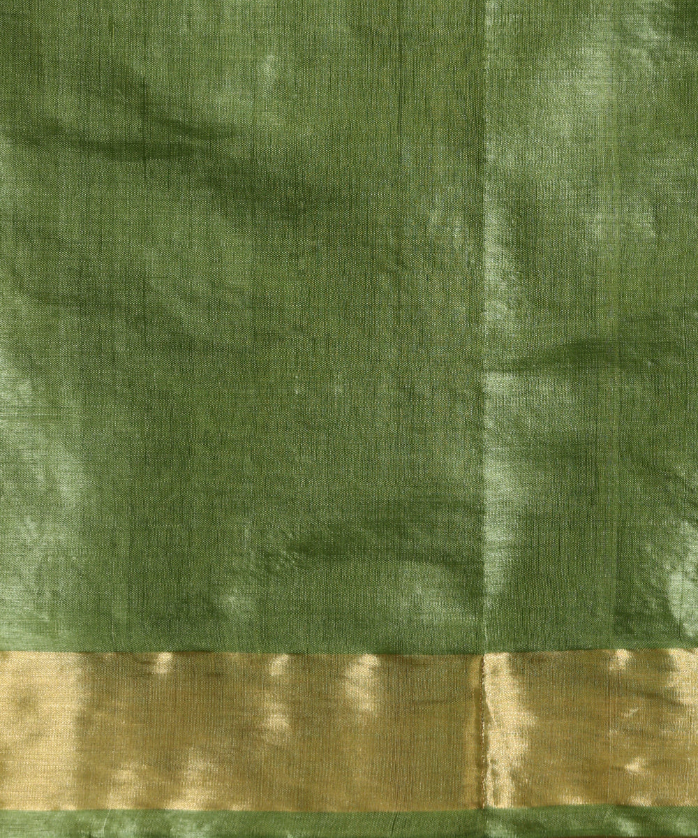 Handloom_Parrot_Green_Kosa_Silk_Saree_With_All_Over_Sona_Rupa_Booti_WeaverStory_05