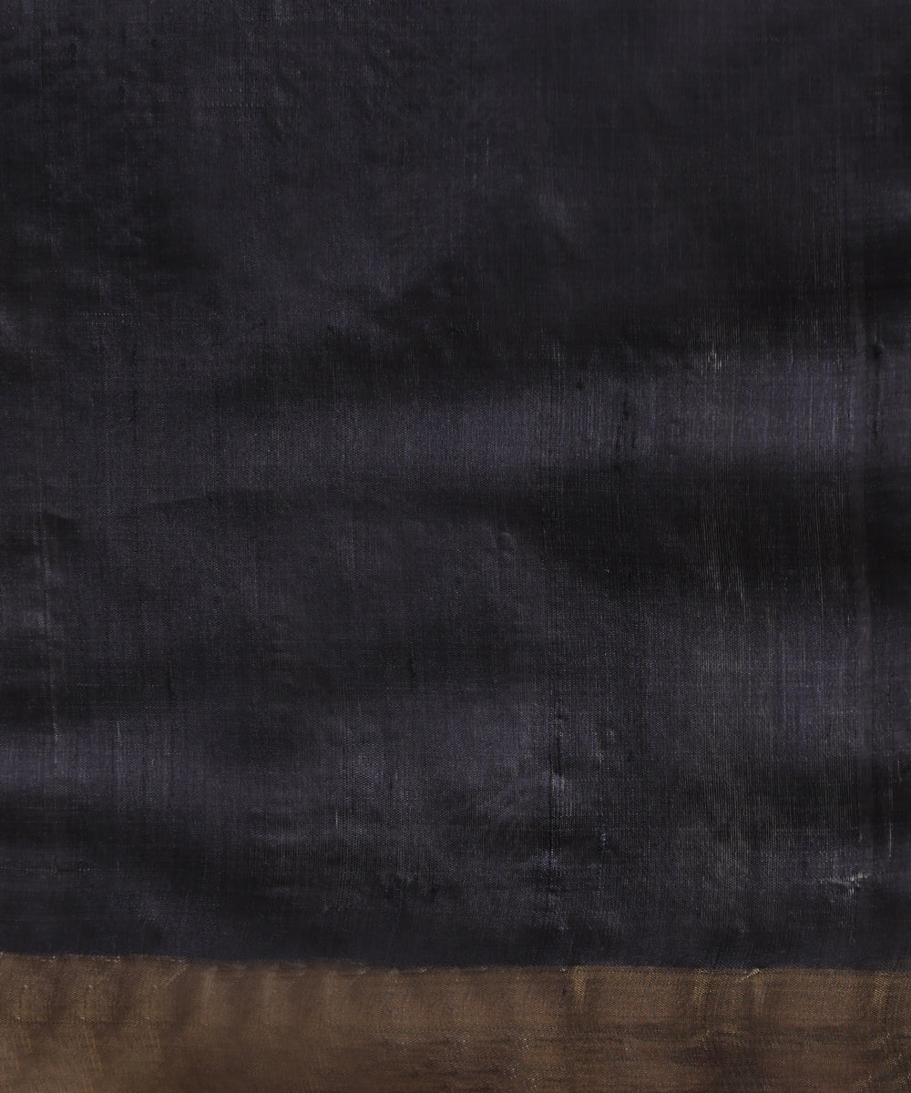 Handloom_Steel_Grey_Kosa_Silk_Saree_With_All_Over_Golden_Striped_WeaverStory_05
