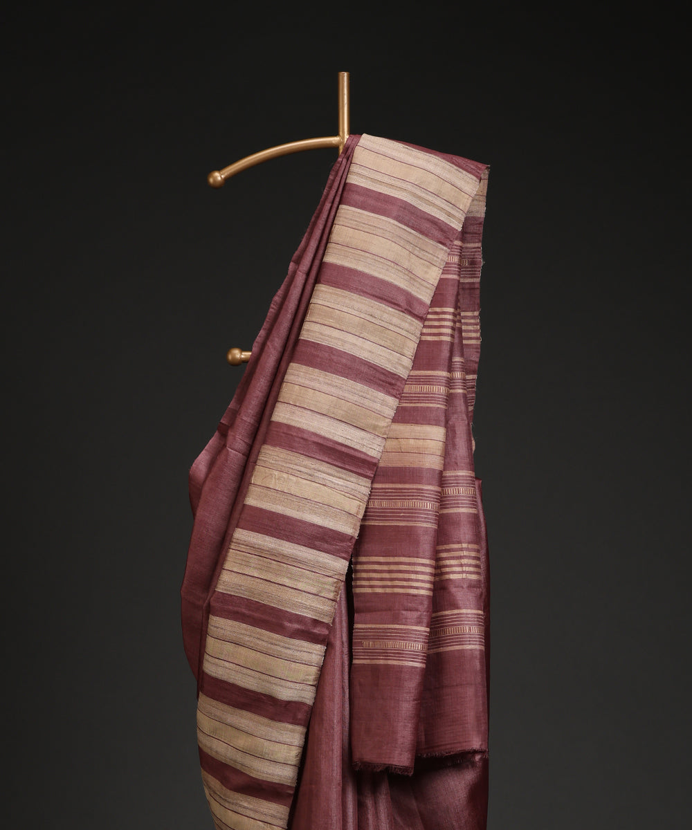 Onion_Pink_Handloom_Kosa_Silk_Saree_With_Temple_Border_In_Beige_WeaverStory_02