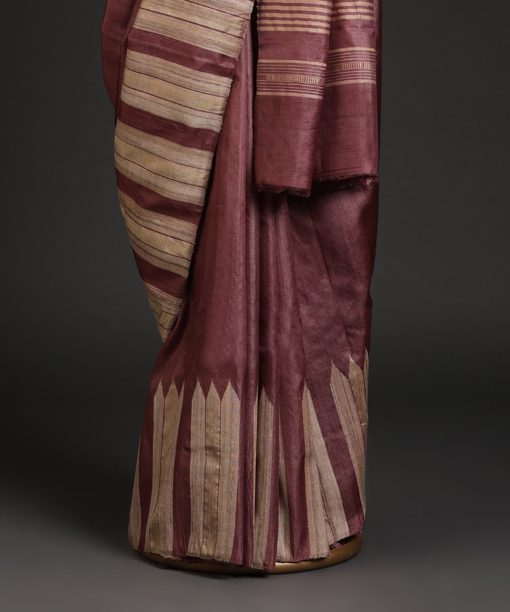 Onion_Pink_Handloom_Kosa_Silk_Saree_With_Temple_Border_In_Beige_WeaverStory_03