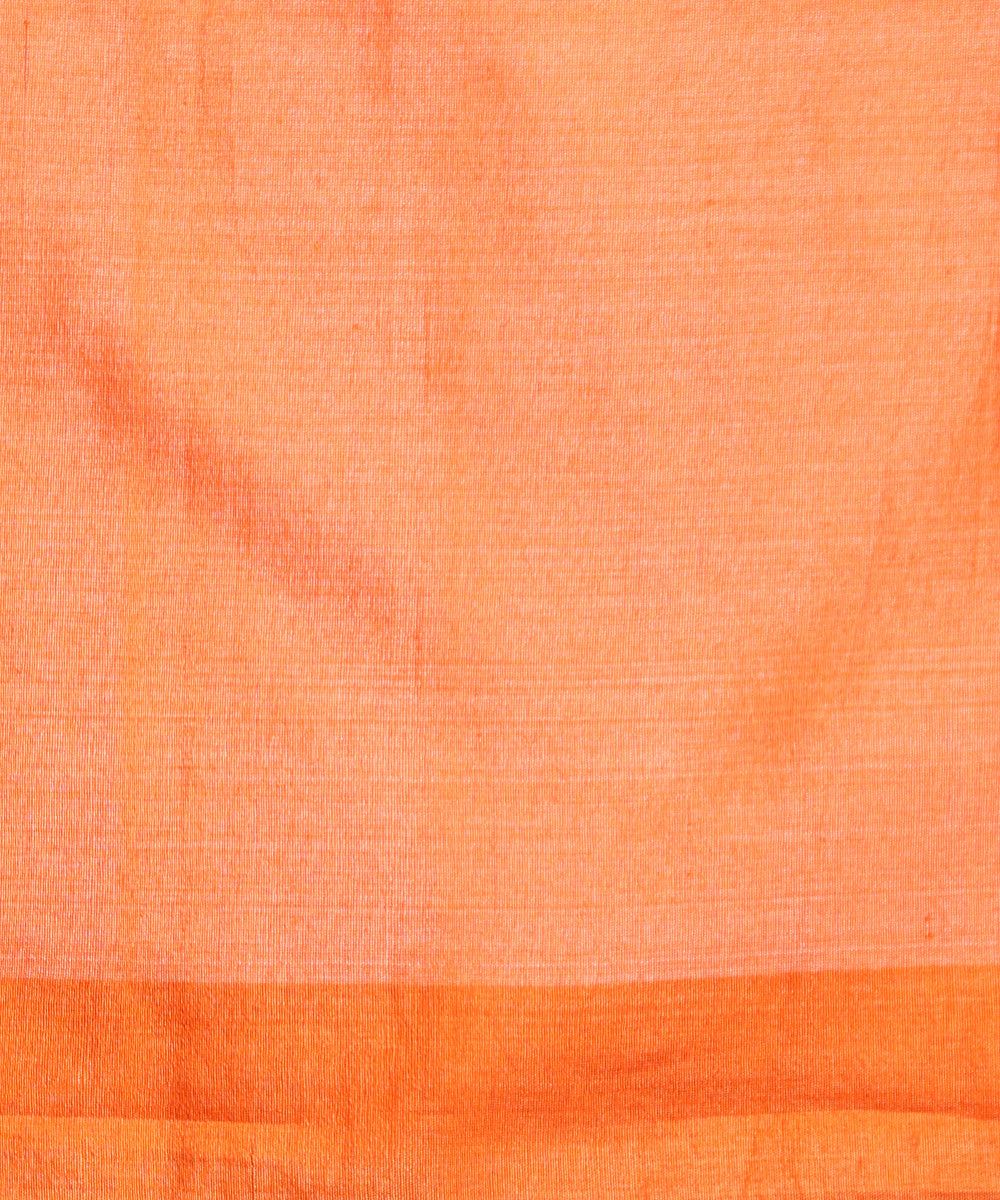 Off-White_Handloom_Pure_Kosa_Silk_Saree_With_Orange_Temple_Border_And_Pallu_WeaverStory_06