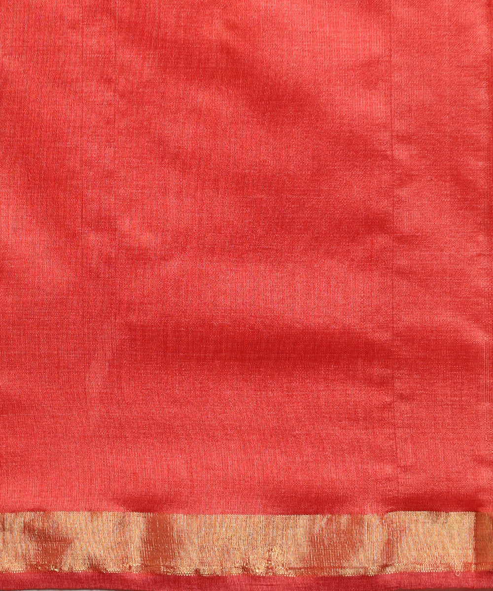Handloom_Red_Pure_Kosa_Silk_Saree_With_Golden_Zari_Work_In_Border_WeaverStory_05