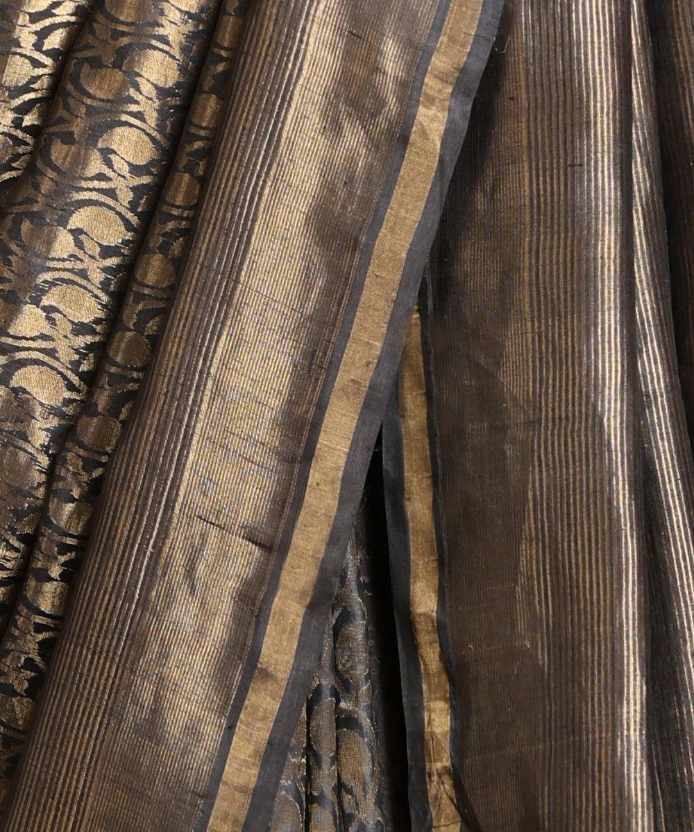 Dark_Grey_Handloom_Pure_Kosa_Silk_Saree_With_All_Over_Ambi_Jaal_WeaverStory_04