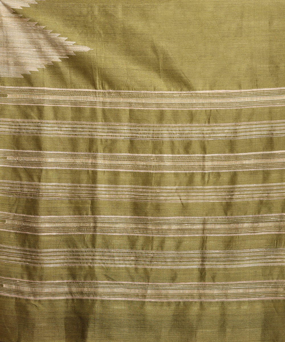 Olive_Handloom_Pure_Kosa_Silk_Saree_With_Beige_Temple_Border_And_Pallu_WeaverStory_05