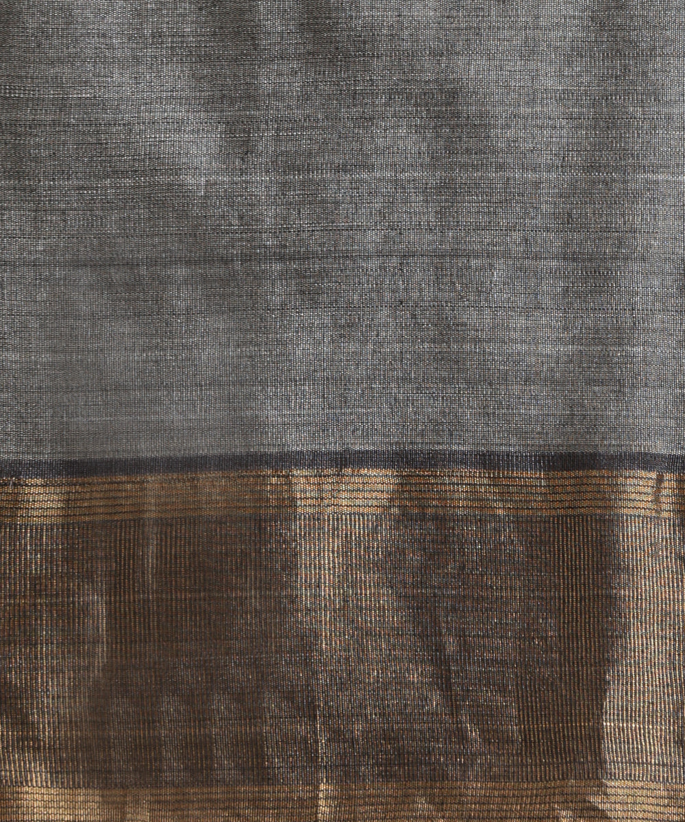 Handloom_Beige_Pure_Kosa_Silk_Saree_With_Grey_Temple_Border_WeaverStory_06