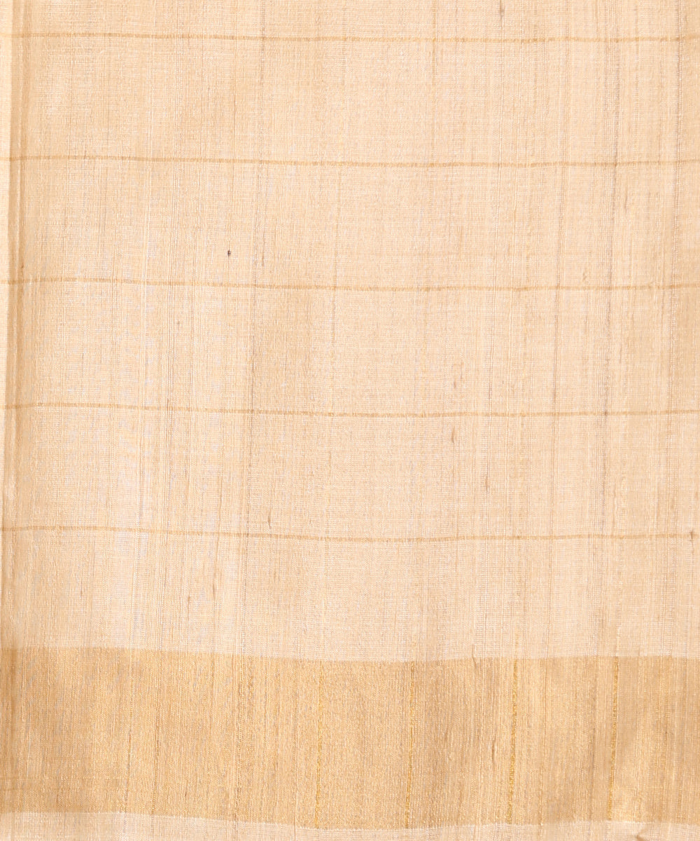 Handloom_Beige_Pure_Kosa_Silk_Saree_With_Checks_And_Thin_Border_WeaverStory_06