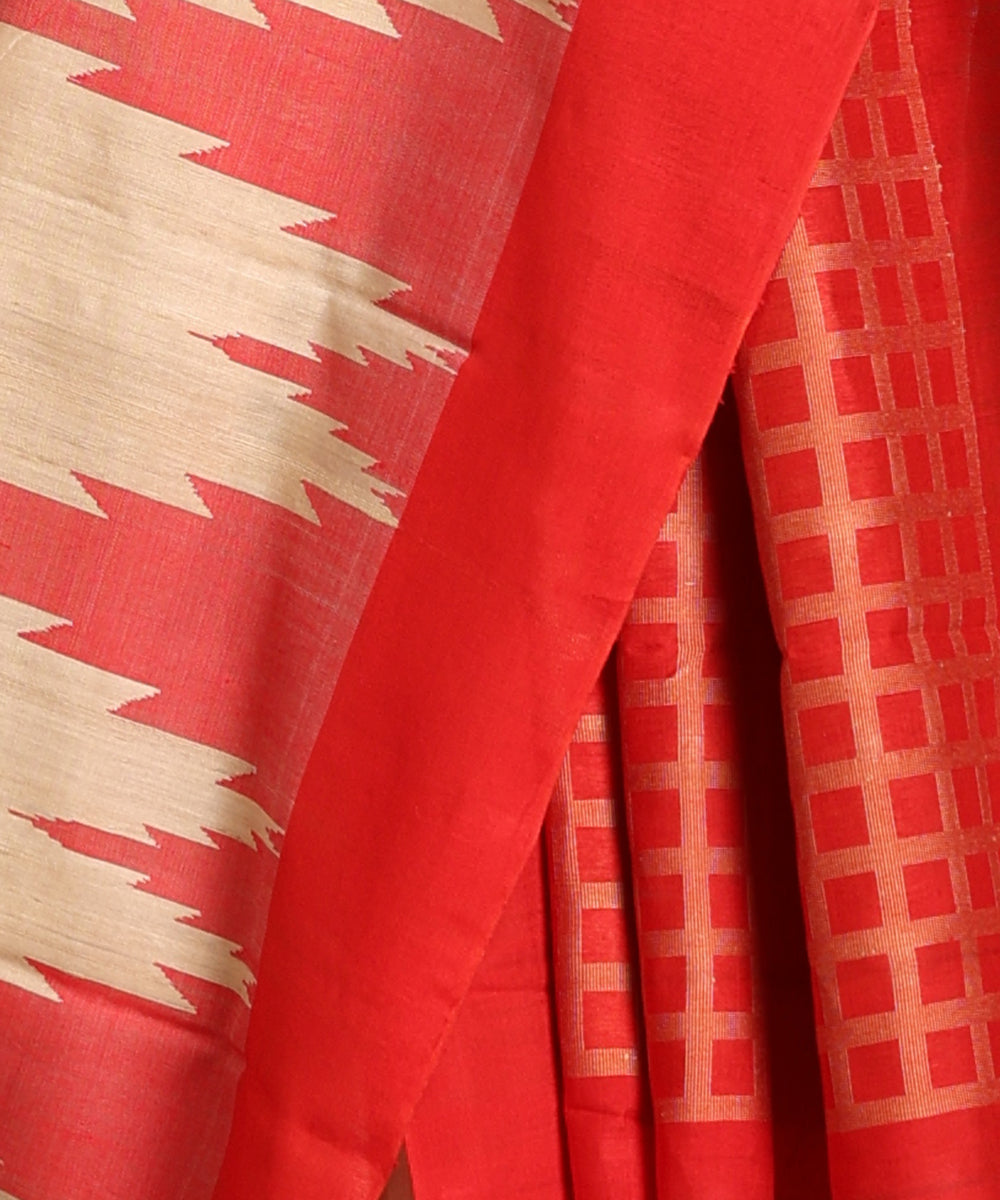 Cream_Handloom_Pure_Kosa_Silk_Saree_With_Red_Temple_Border_WeaverStory_04