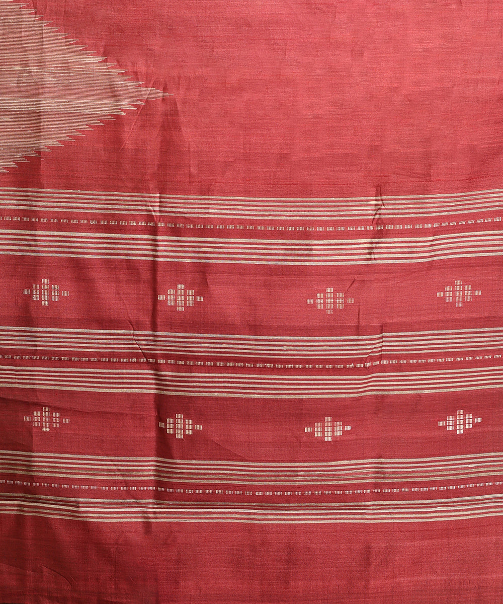 Red_Handloom_Pure_Kosa_Silk_Saree_With_Beige_Temple_Border_WeaverStory_05