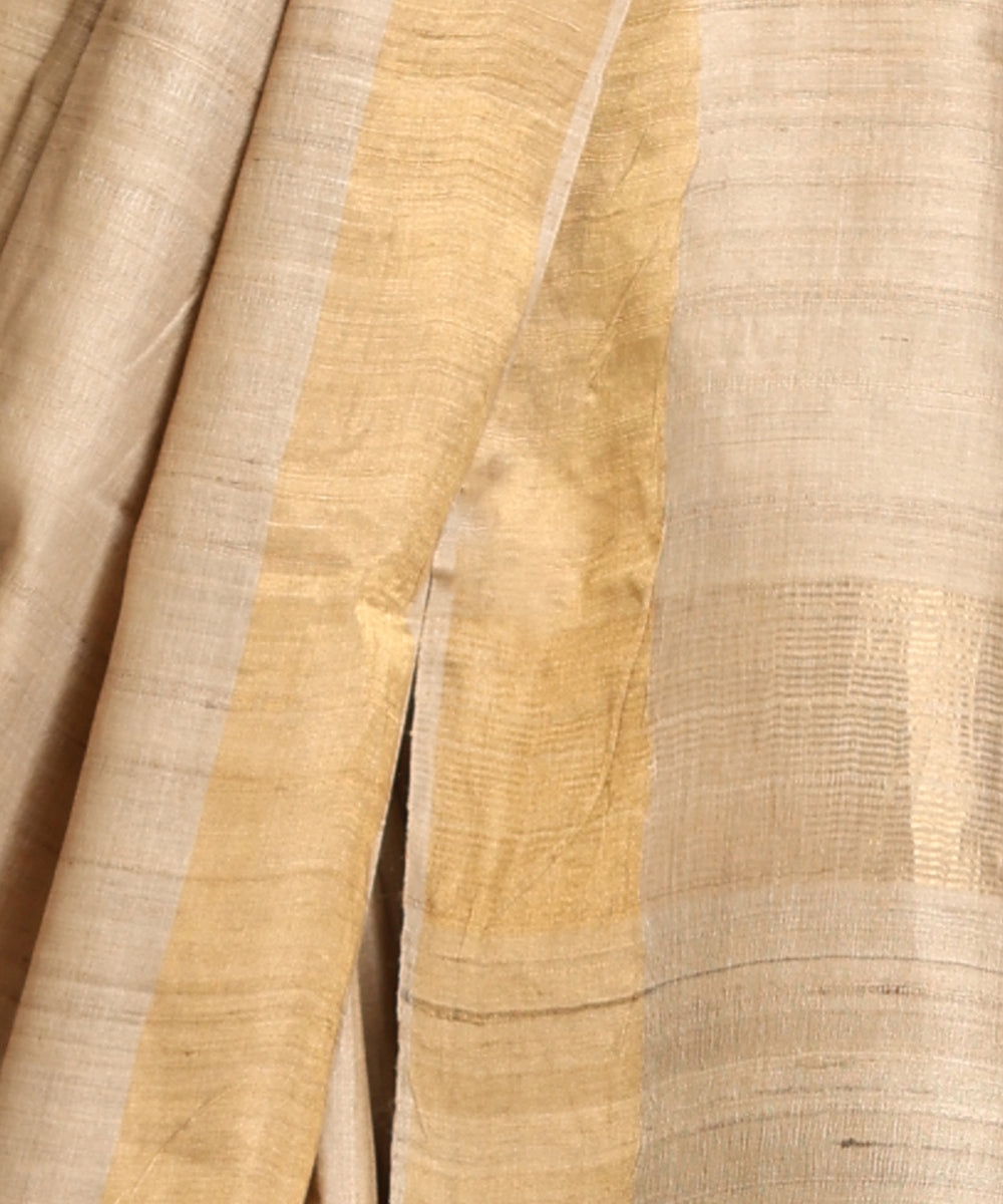 Beige_Handloom_Pure_Kosa_Silk_Saree_With_Golden_Border_WeaverStory_04