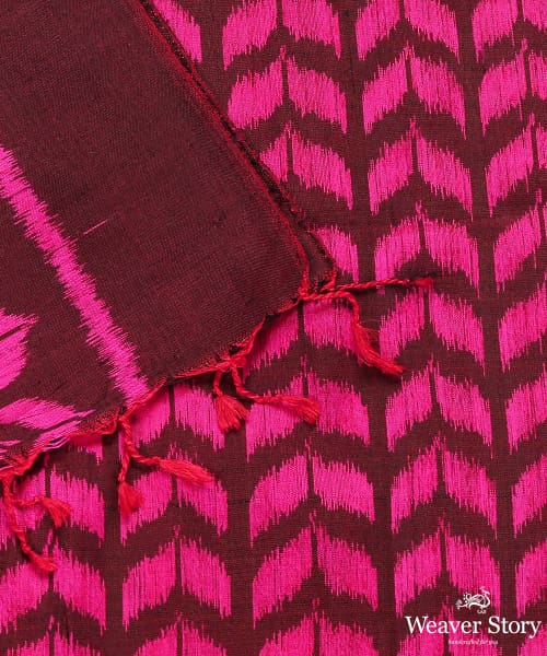 Wine_Handloom_Pure_Mulberry_Silk_Single_Ikat_Stole_WeaverStory_04