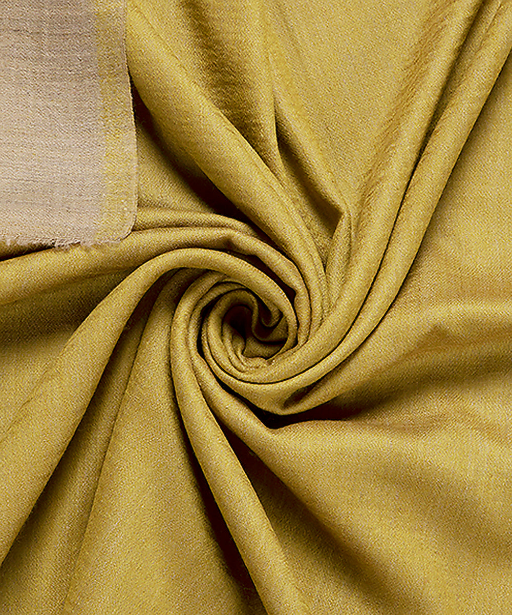Olive_Handwoven_Double_Shade_Pure_Pashmina_Ladies_Stole_WeaverStory_05