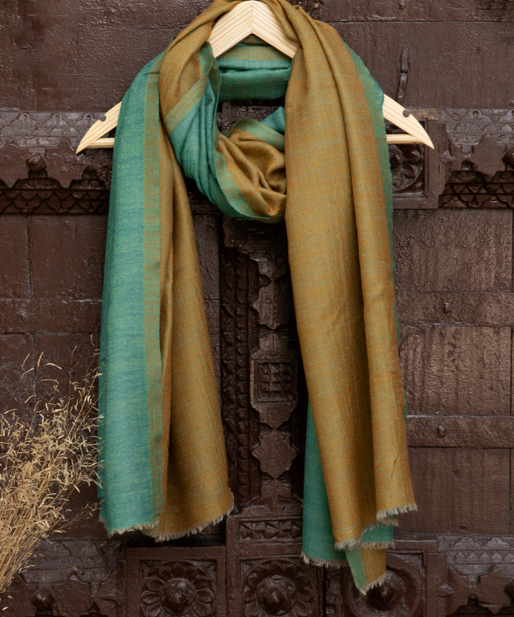 Teal_And_Heena_Green_Handwoven_Double_Shade_Pure_Pashmina_Ladies_Stole_WeaverStory_01
