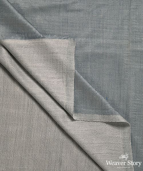 Handwoven_Grey_Double_Shade_Pure_Pashmina_Ladies_Stole_WeaverStory_03